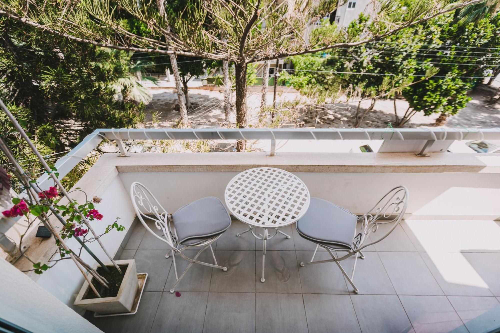 Neapolis Residence Spacious Quiet Near Beach ลิมาซอล ภายนอก รูปภาพ